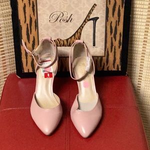 MARC FISHER SIZE 8, 3.5 inch Heel with Ankle Strap. NWT. Peach.